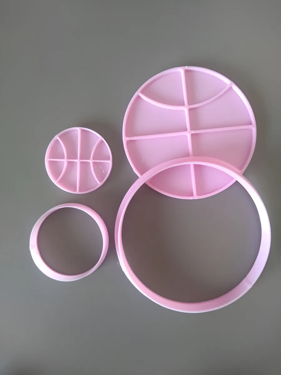 Cortantes + Sello Galletitas De Básquet Set X 9 De 8 Cm Color Según Stock