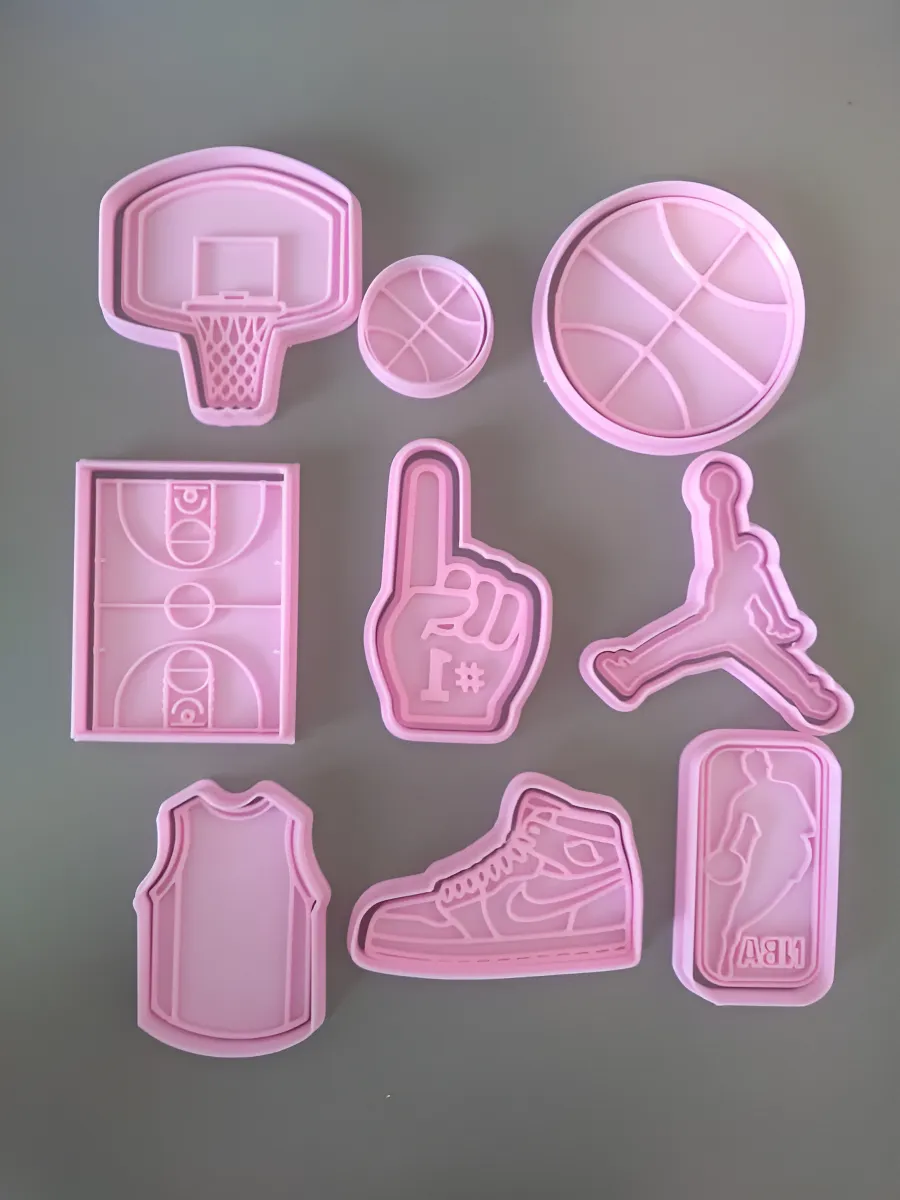 Cortantes + Sello Galletitas De Básquet Set X 9 De 8 Cm Color Según Stock